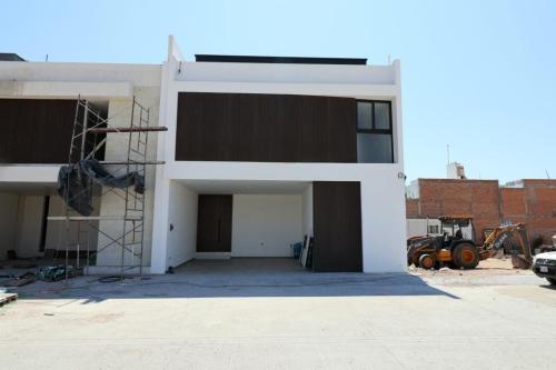 VENTA CASA EN RINCONADA JACARANDAS AL NORTE DE LA CIUDAD BI en Jesús María - Imagen 1