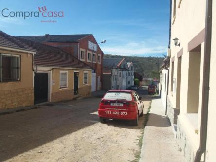 VENTA.-.SUELO PARA APARTAMENTOS RURALES.-.ZONA IDEAL en Segovia - Imagen 1