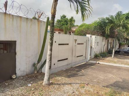 VILLA BASSE EN LOCATION à Abidjan - Photo 6