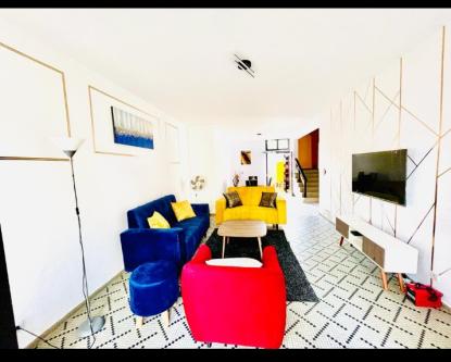 VILLA DUPLEX 4 PIÈCES MEUBLÉES À COCODY RIVIERA GOLF en Côte d’Ivoire - Photo 6