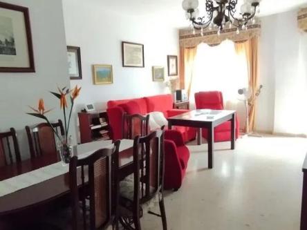 VIVIENDA PAREADA CON PISCINA PRIVADA-EL COBRE en Cádiz - Imagen 1