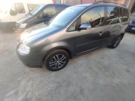 VOLKSWAGEN Touran en Ceuta - Imagen 1