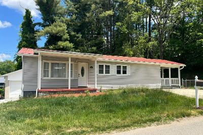 Valley View Cir in Asheville - Image 1