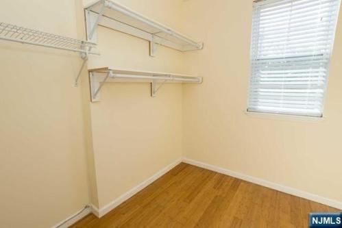 Van Winkle St Unit,east Rutherford, Home For Rent in Passaic - Image 1
