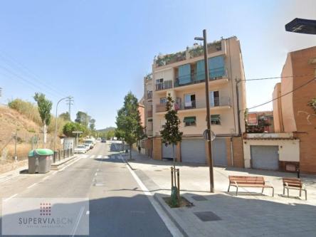 Vendemos edificio en Montcada i Reixac en Ripollet - Imagen 1