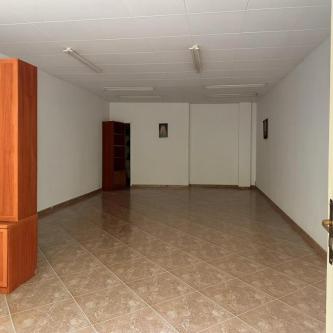 Venta de Local en Roses en Figueras - Imagen 1