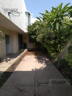 Venta de casa sola en Col. Chapultepec, Cuernavaca, … en Cuernavaca - Imagen 1
