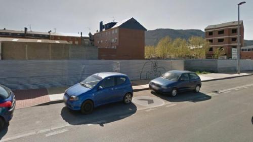Venta parcela edificable flores del Sil en Ponferrada - Imagen 1