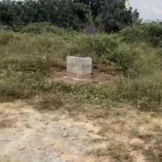 Vente de terrain de 400 m² à Bassam motobé à Touba - Photo 1
