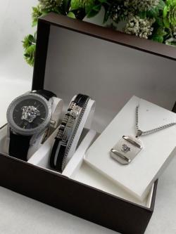 Versace watch set in Accra - Image 4