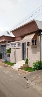 Villa & R+2 en vente à la Riviera Faya Laurier 8 à Abidjan - Photo 1