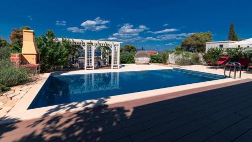 Villa Verde – Moderne Neubauvilla mit Pool, Insel Brač in Duderstadt - Bild 6