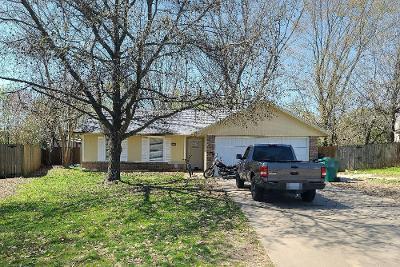 W Chestnut St in Rogers - Image 1