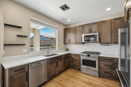 W Mcneil St, Goodyear, Home For Rent in Avondale - Image 1