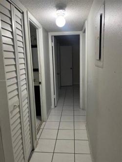 W Th Ave Apt,hialeah, Condo For Rent in Hialeah - Image 1