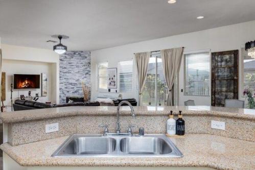 Wayne St, Indio, Home For Rent in Indio - Image 1