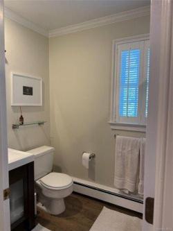 Westbank Rd, Home For Rent in New Rochelle - Image 1