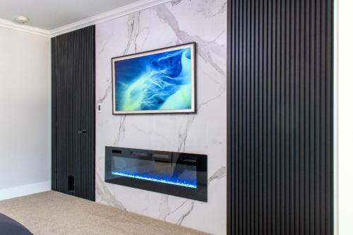 Where Design Meets Comfort in Courtenay - Image 6