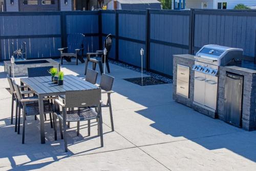 Where Design Meets Comfort in Courtenay - Image 9