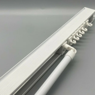 Window blinds assembler in Ashton-under-Lyne - Image 1
