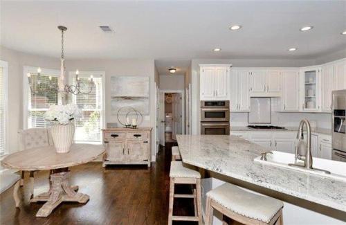 Windsor Gate Cv Ne, Atlanta, Home For Rent in Atlanta - Image 1