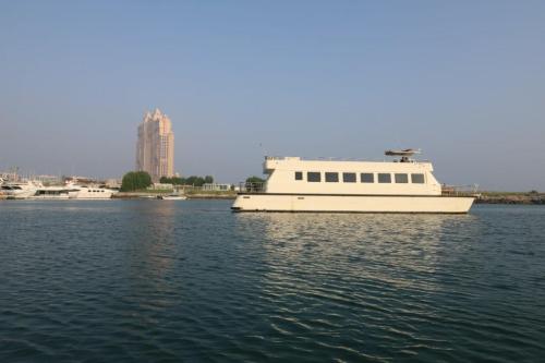 YACHT FOR SALE – CATAMARAN (Excellent Condition) in Abu Dhabi - Image 1
