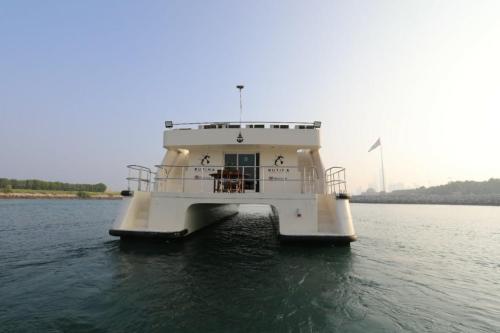 YACHT FOR SALE – CATAMARAN (Excellent Condition) in Abu Dhabi - Image 5