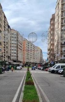 ZONA ROSALÍA DE CASTRO, AMPLIO APARTAMENTO DE 1 DORMITORIO … en Vigo - Imagen 1