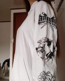 buzo mattelsa blanco en Pasto - Imagen 3